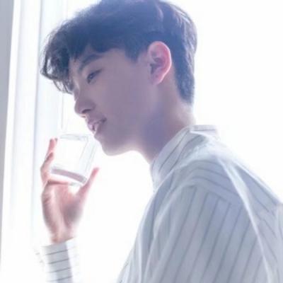 唯美小清新高清头像男