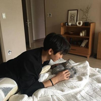 帅哥头像高清冷酷一个人图片