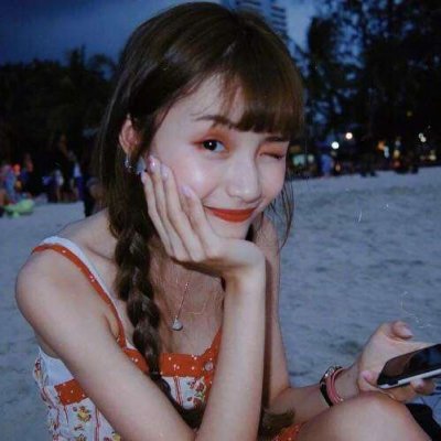 有个性的头像女生高清真人图片