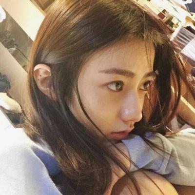 女生高冷气质真人头像
