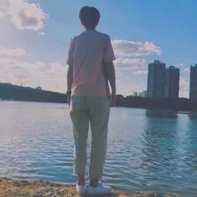 真人单张一男一女唯美清新情侣头像