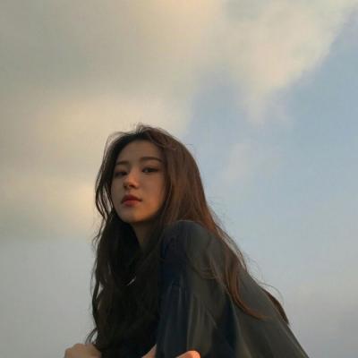 头像女生唯美意境清新图片