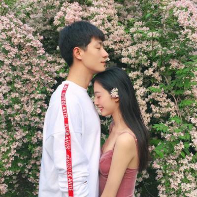 微信情侣头像双人头两张一对图片