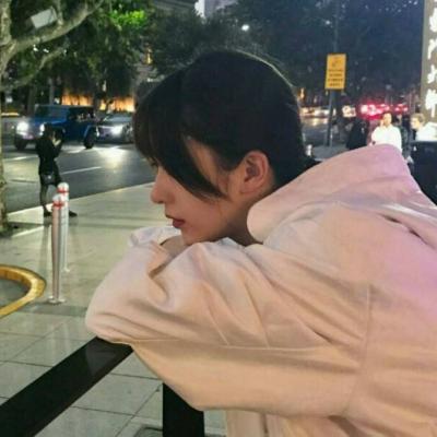 女生高冷气质真人头像