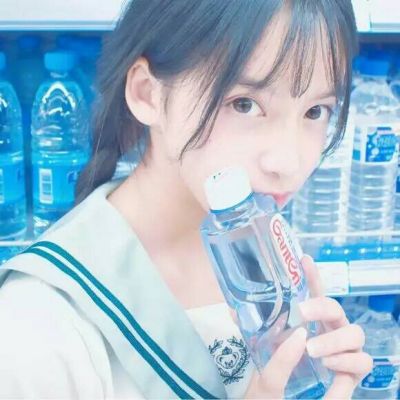 头像女生吃货萌萌哒