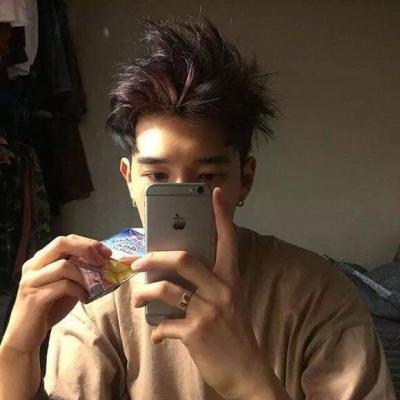 帅哥头像高清冷酷一个人图片