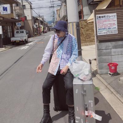 情侣头像真人版高清一男一女图片