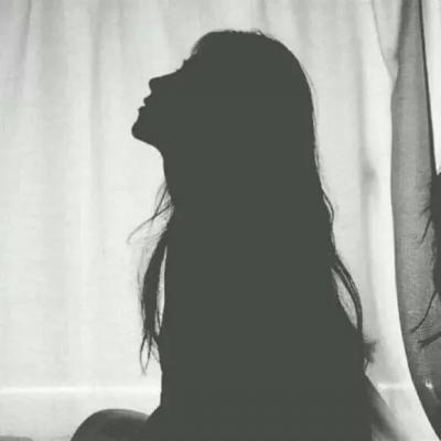 黑白头像女生冷酷霸气高冷图片