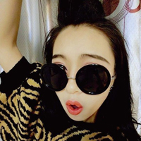 女生高冷烈焰红唇女王范头像