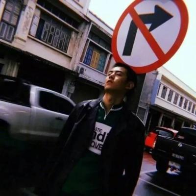 最近很火的情侣头像抖音图片