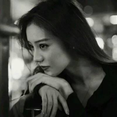 黑白头像女生冷酷霸气高冷图片