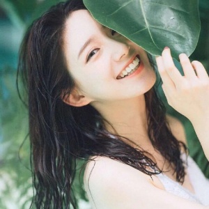 女生头像开朗阳光