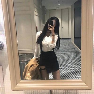 女生身材照头像