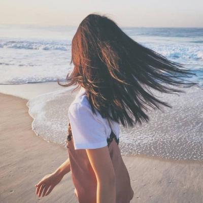 大气有格局微信头像女背影唯美图片