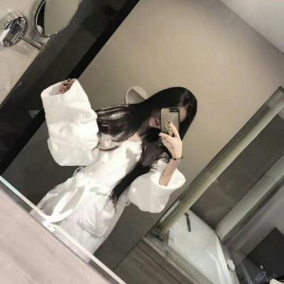 女生身材照头像