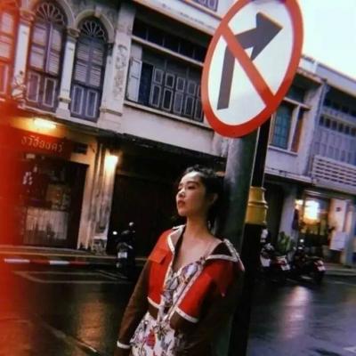 最近很火的情侣头像抖音图片