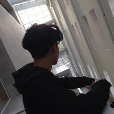 炫酷霸气图片头像男生