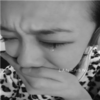 悲伤哭泣的头像女生