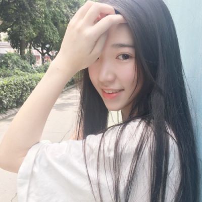 简单快乐头像女
