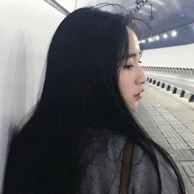 头像女背影或侧面唯美伤感意境
