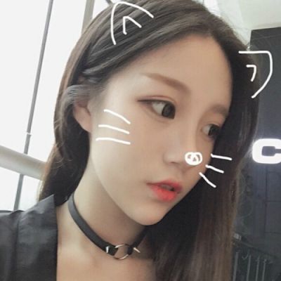 简单快乐头像女