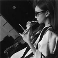 QQ女生背影头像黑白图片