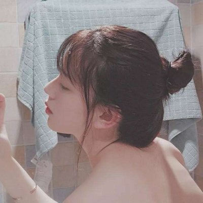 微信头像唯美可爱女生丸子头图片