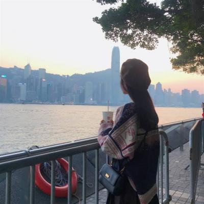 抖音女生头像高冷背影图片
