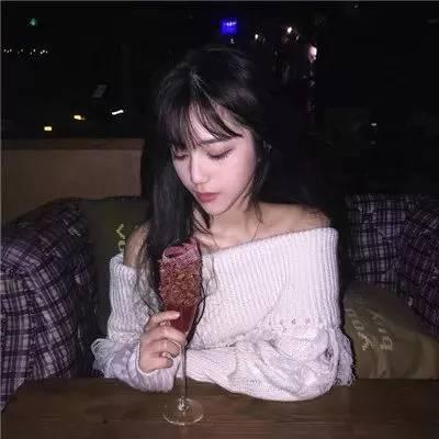 情侣头像真人一男一女分开两张图片