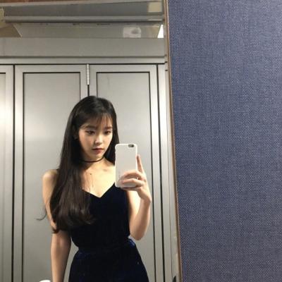 女生手机控抖音头像图片