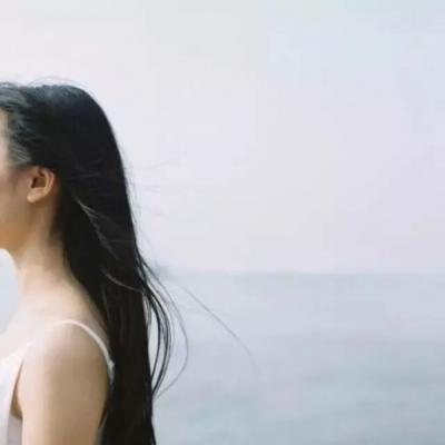 微信头像女长发背影