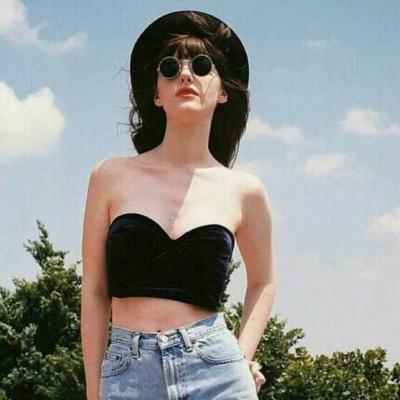 英伦风女生气质头像图片
