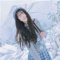 雪中女生唯美微信头像