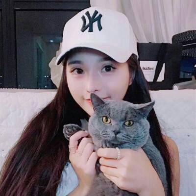 微信带猫头像女