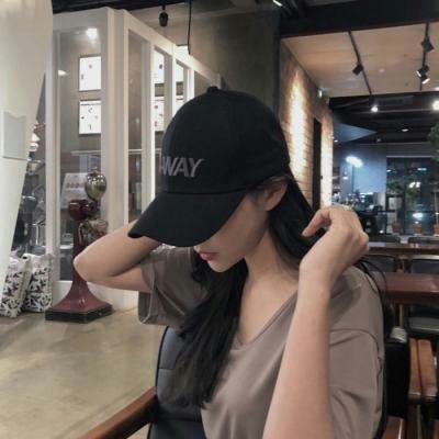 微信头像帽子女头图片