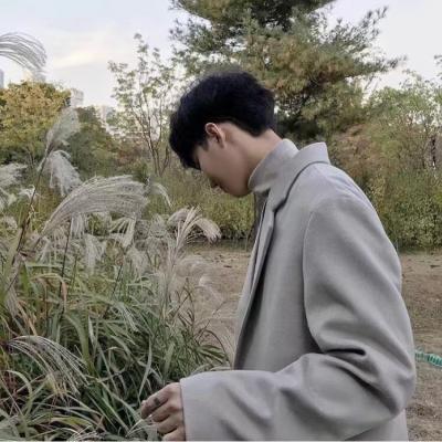 男生温柔阳光帅气头像