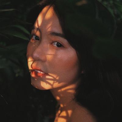 欧美优质女生高清头像稀有图片