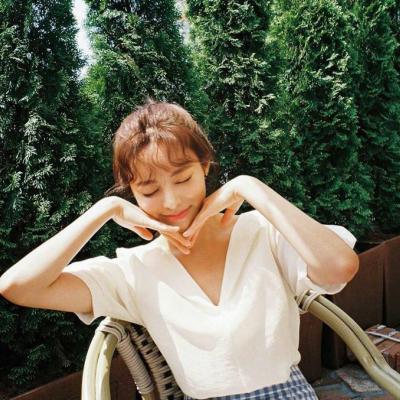 积极乐观的女孩微信头像图片