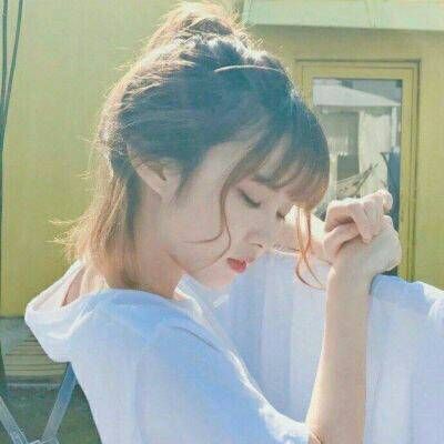学生头像女生16岁