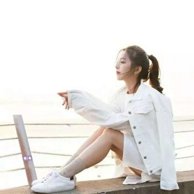 中国清纯长发女生头像唯美图片