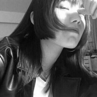 伤感黑白头像女生冷淡图片