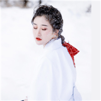 雪中女生唯美微信头像