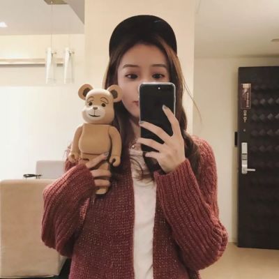 简单快乐头像女