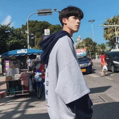 蓝色干净头像男生高清帅气图片
