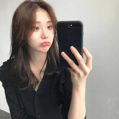 女生手机控抖音头像图片