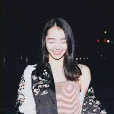 情侣头像真人一男一女分开两张图片