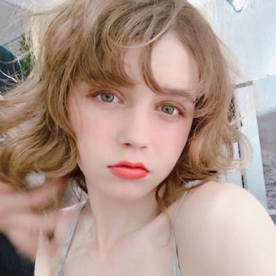 英伦风女生气质头像图片