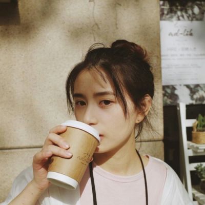 简单快乐头像女