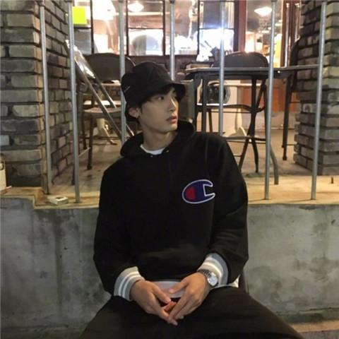 快手头像清晰480x480男生