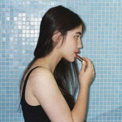 英伦风女生气质头像图片